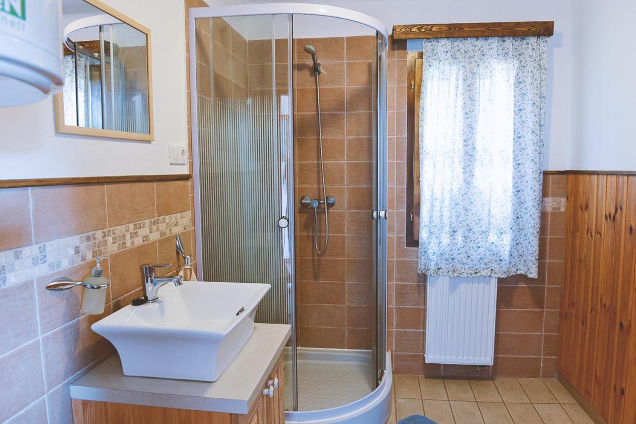 Sun City Vizisport Paradicsom Hódmezővásárhely Eksteriør billede